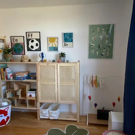 Renoviert Kuestenfels In كاروليننسيل