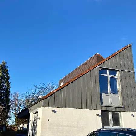 Prázdninový dům Renoviert Kuestenfels In *